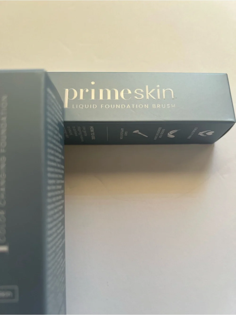 Prime Prometics Color Changing Foundation & Brush - Light - Med Coverage 1 fl oz